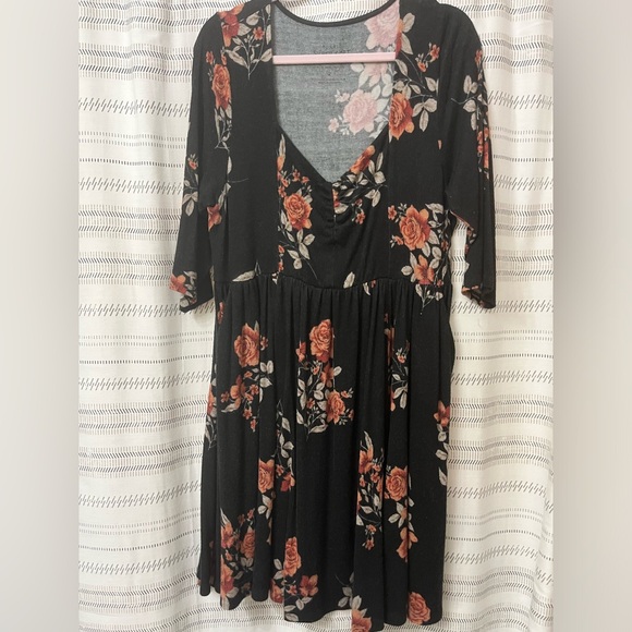 Torrid size 2 super soft dress with pockets - Picture 1 of 3